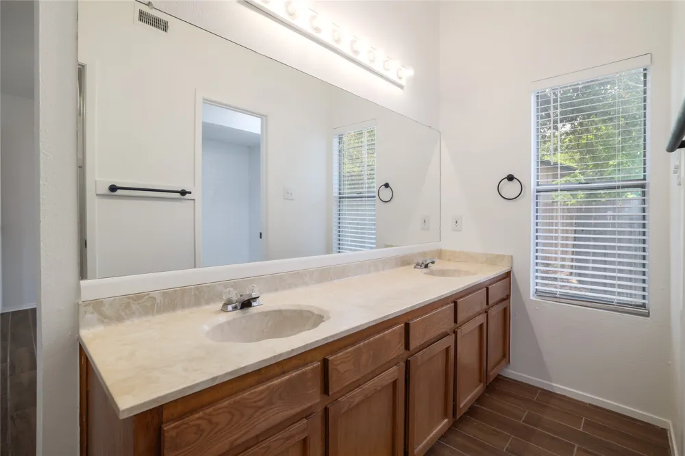 804 Lone Tree Court Cedar Park, TX 78613