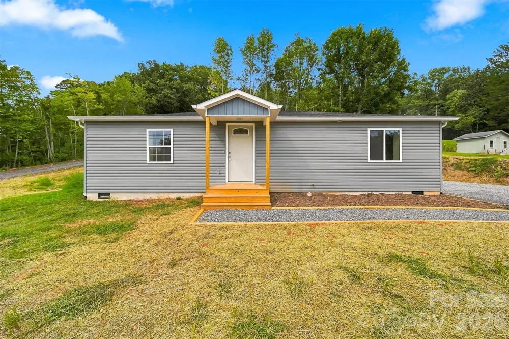 109 Countryside Drive SE Lenoir, NC 28645