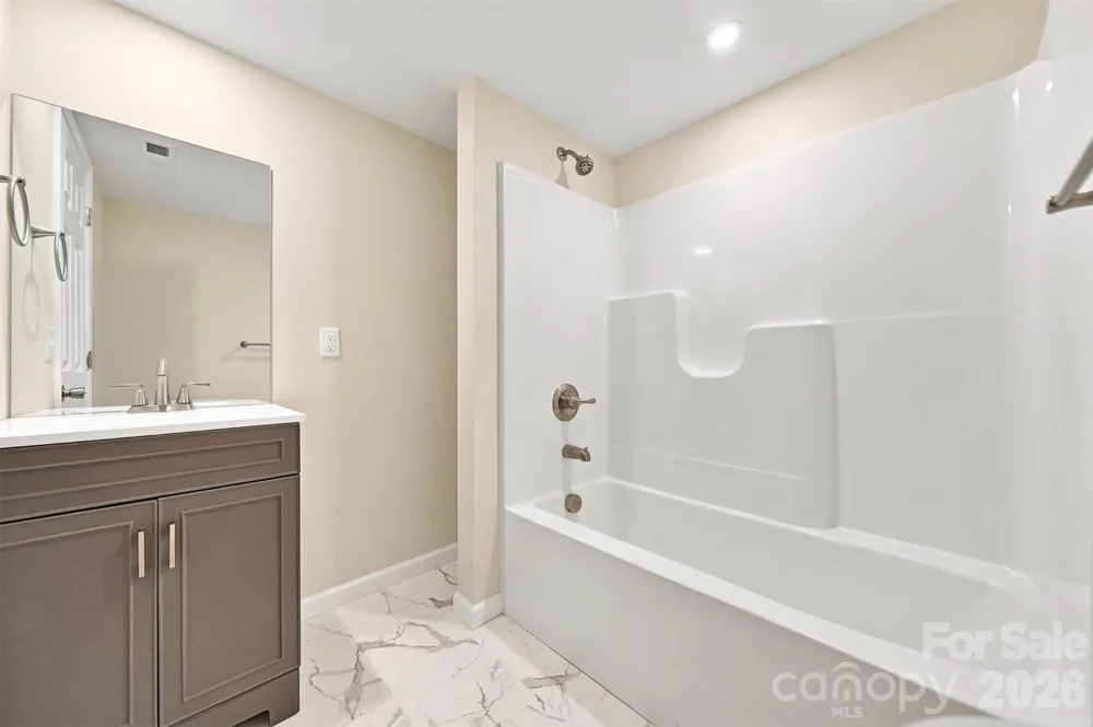 109 Countryside Drive SE Lenoir, NC 28645