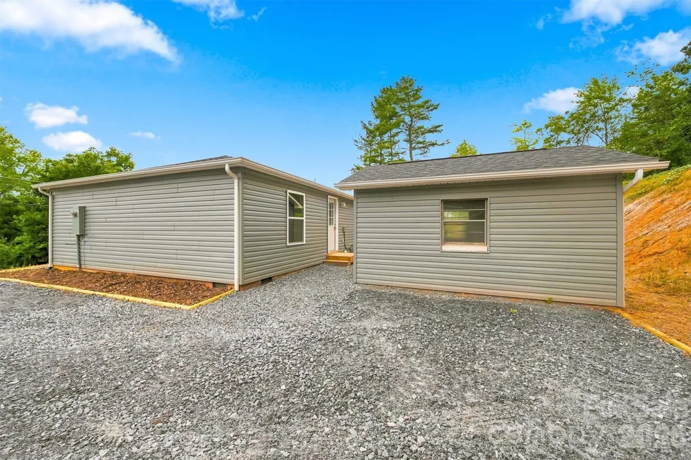 109 Countryside Drive SE Lenoir, NC 28645
