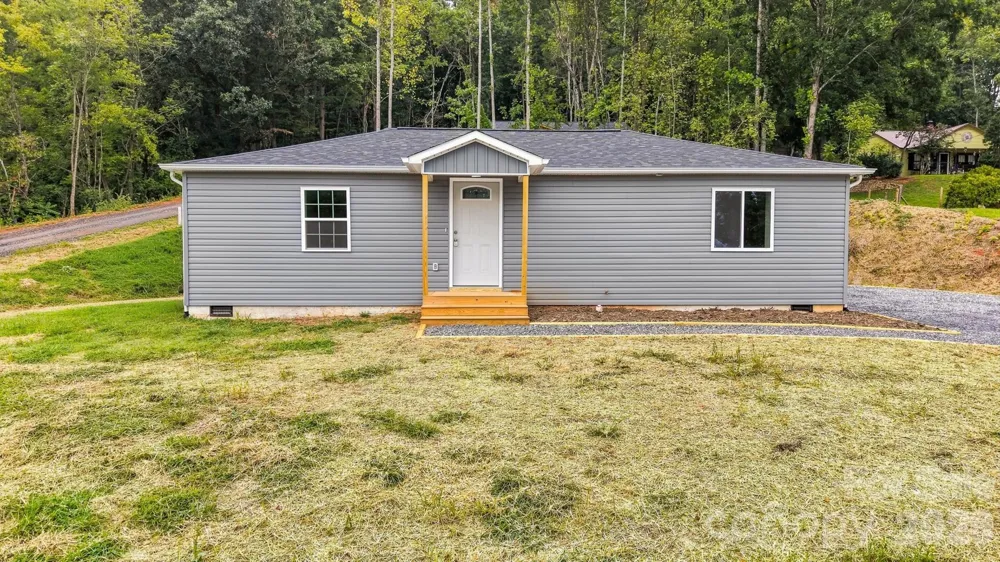 109 Countryside Drive SE Lenoir, NC 28645