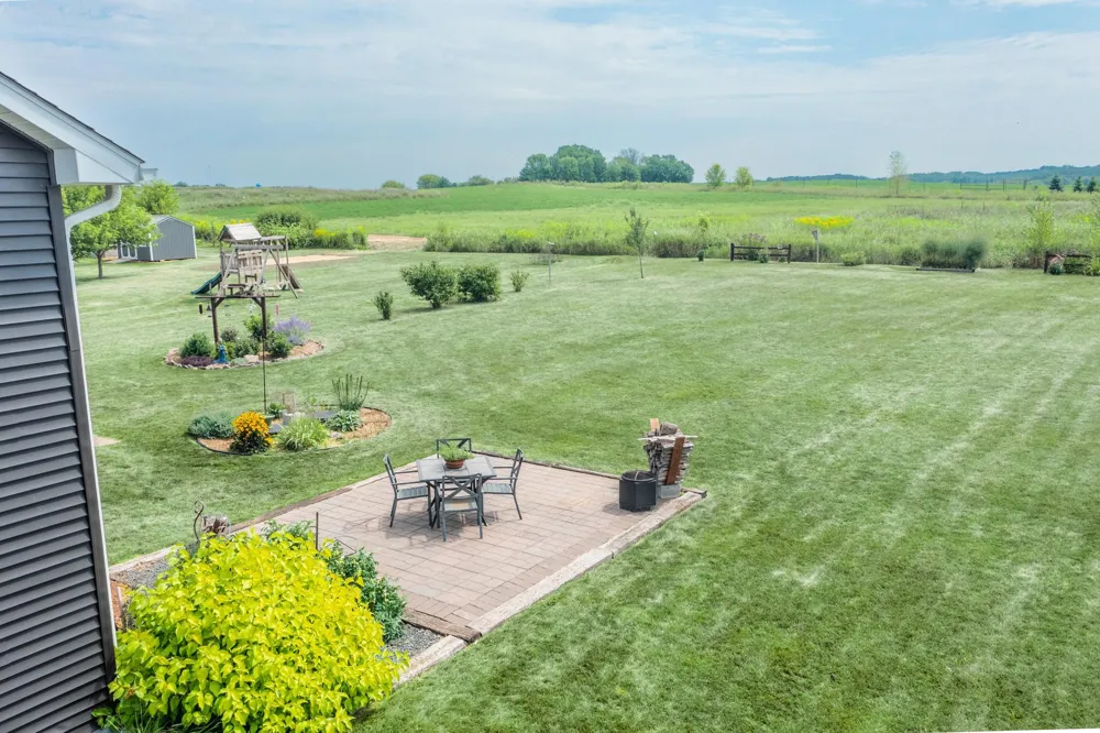 1623 72nd Avenue Hammond, WI 54015