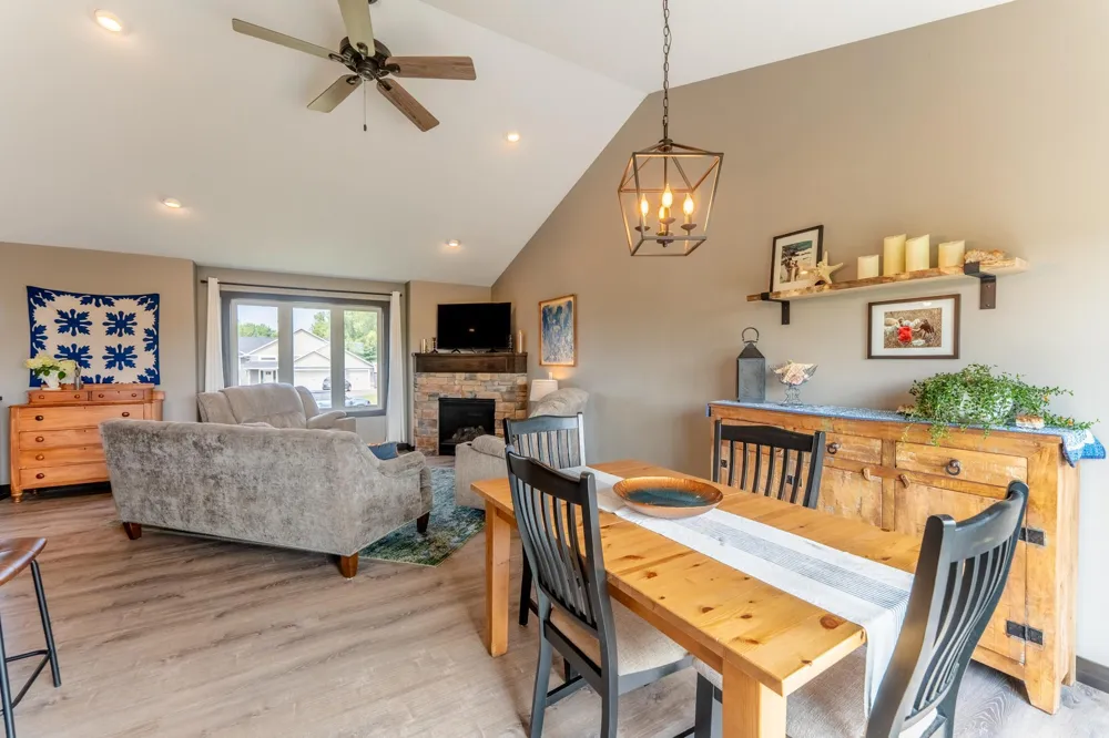 1623 72nd Avenue Hammond, WI 54015