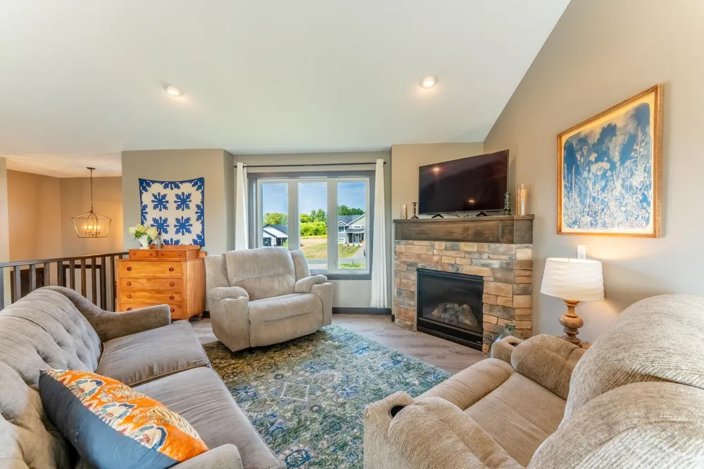 1623 72nd Avenue Hammond, WI 54015