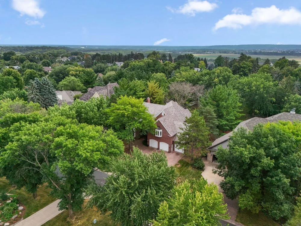 10797 Purdey Road Eden Prairie, MN 55347