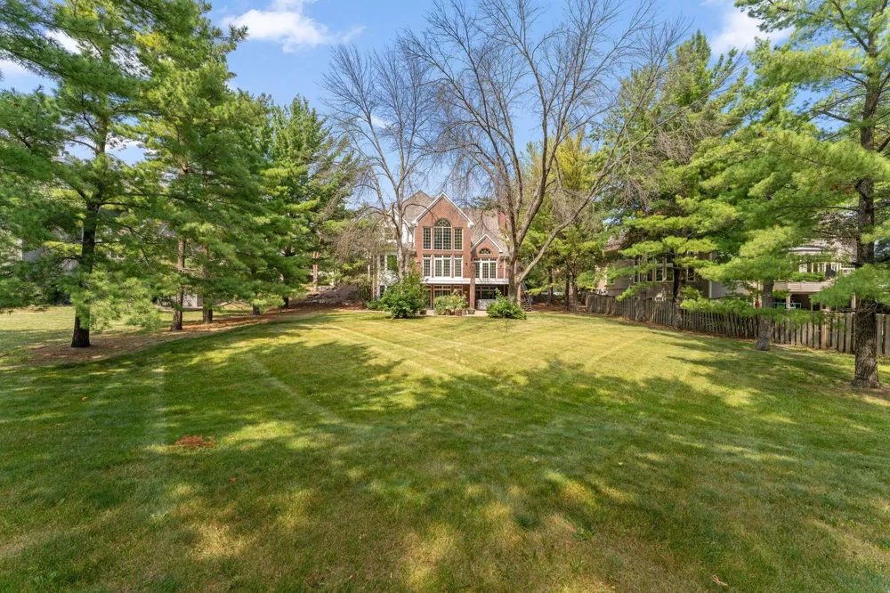 10797 Purdey Road Eden Prairie, MN 55347