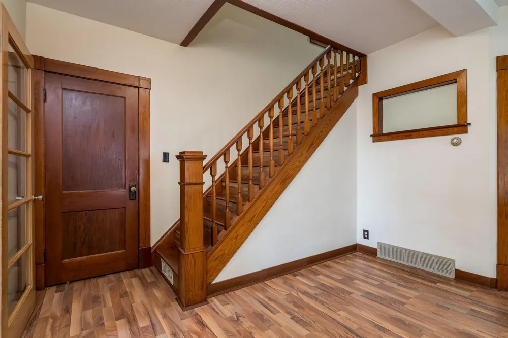 303 Broadway Hanska, MN 56041