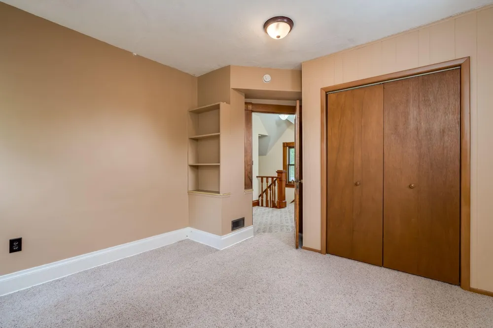 303 Broadway Hanska, MN 56041