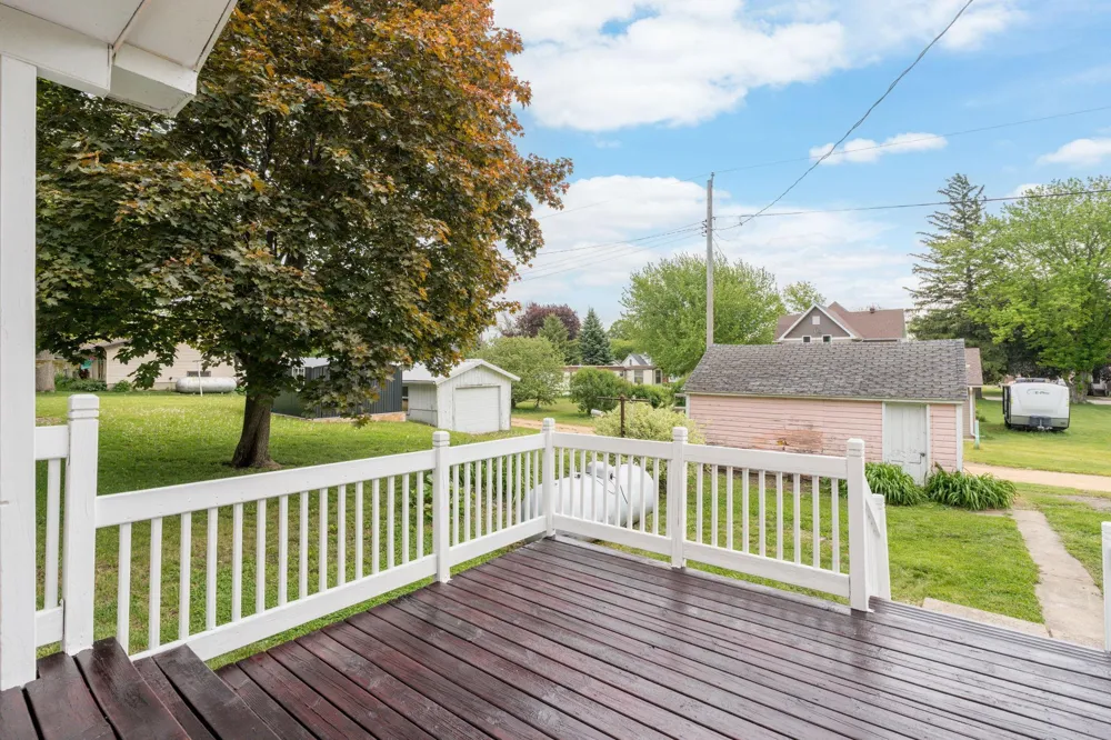 303 Broadway Hanska, MN 56041