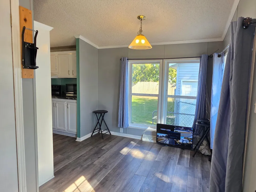 320 6th Avenue NE Plainview, MN 55964