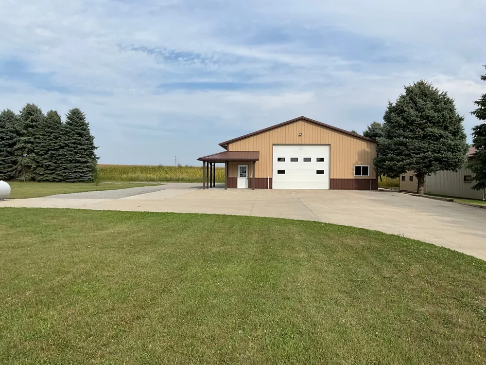 25227 State Highway 23 Roscoe, MN 56371