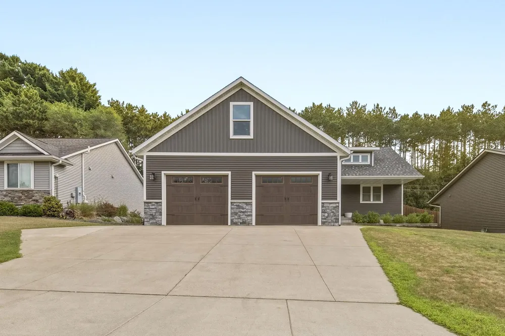 1201 Andover Avenue Eau Claire, WI 54703