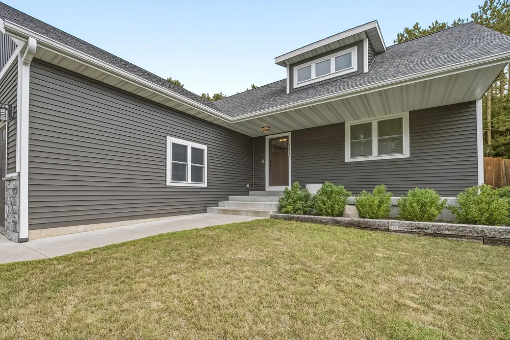 1201 Andover Avenue Eau Claire, WI 54703