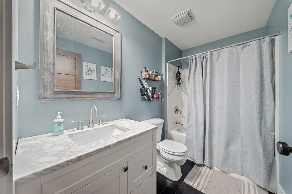 1201 Andover Avenue Eau Claire, WI 54703
