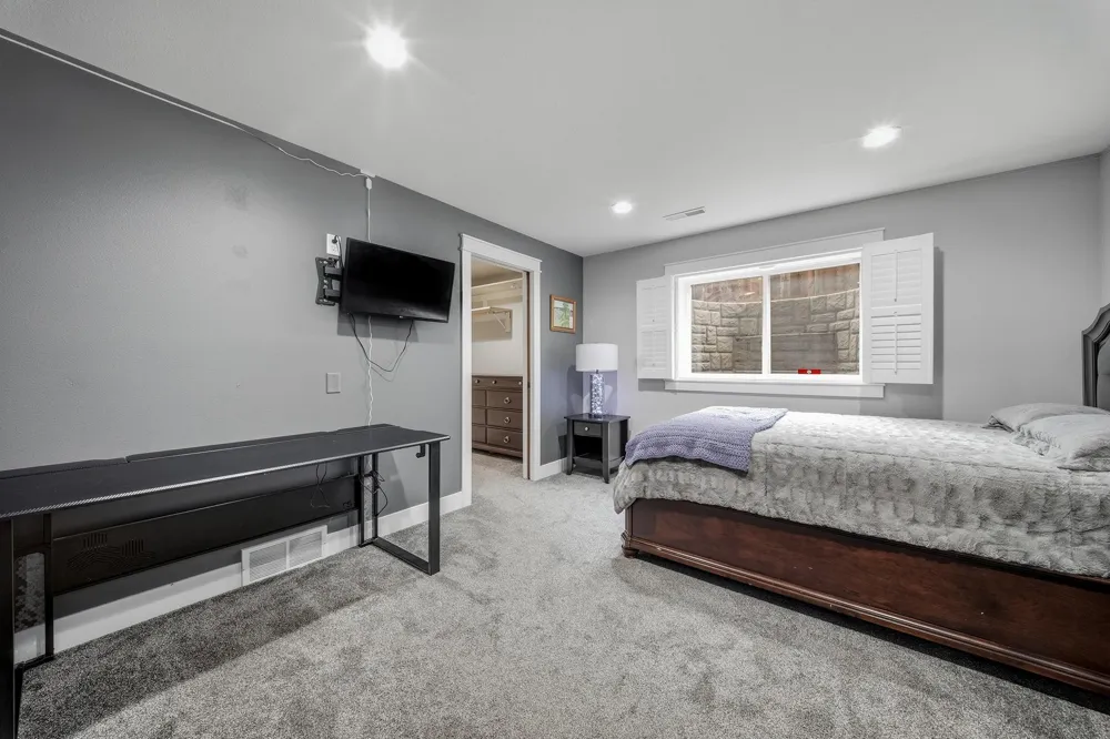 1201 Andover Avenue Eau Claire, WI 54703