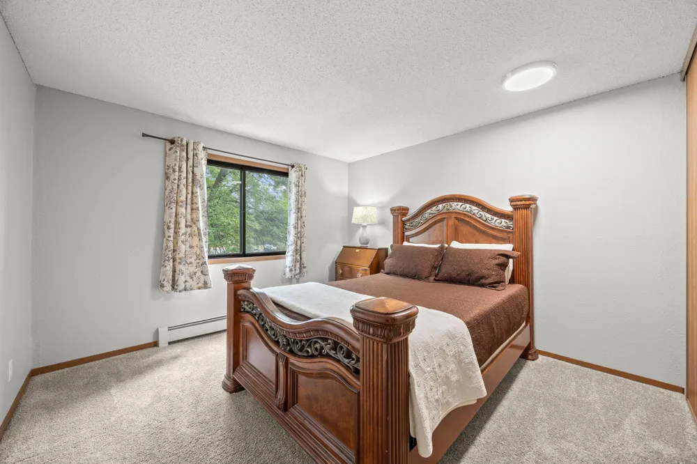 4 Pine Tree Drive #218 Arden Hills, MN 55112