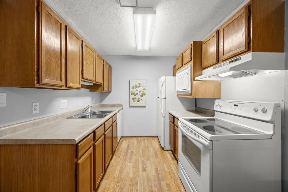 4 Pine Tree Drive #218 Arden Hills, MN 55112