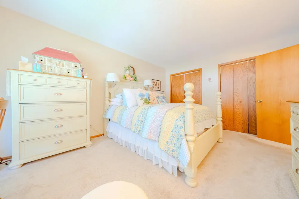 304 3rd Street NE Little Falls, MN 56345