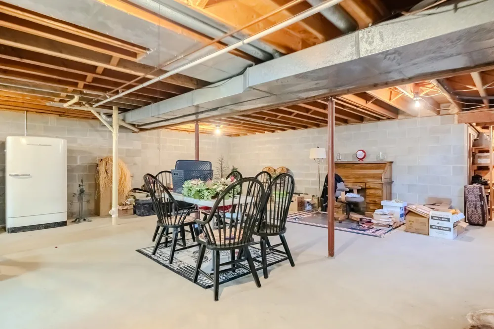 304 3rd Street NE Little Falls, MN 56345