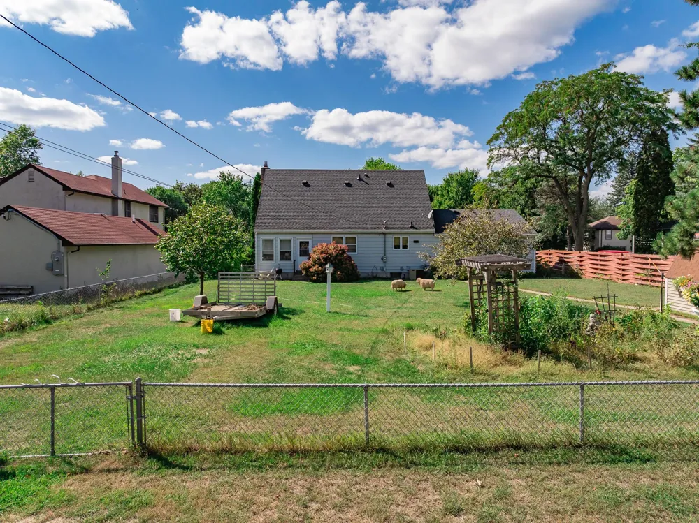 304 3rd Street NE Little Falls, MN 56345