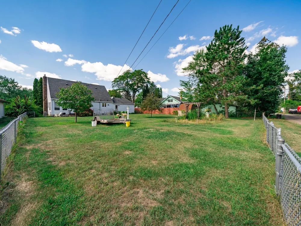 304 3rd Street NE Little Falls, MN 56345