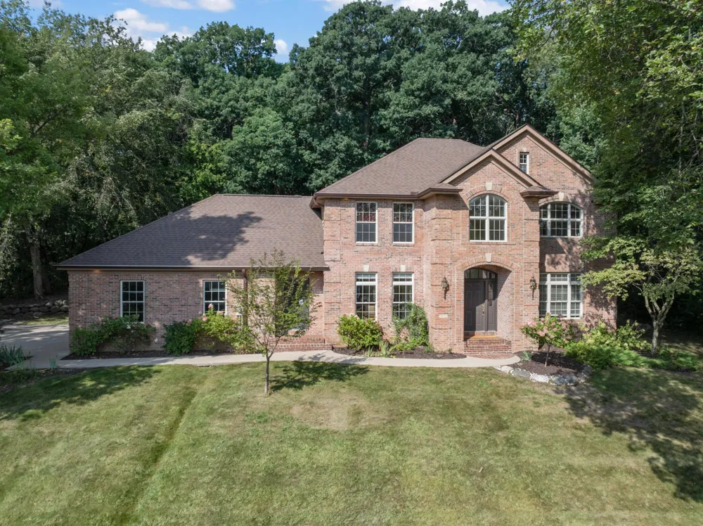 1932 Baihly Estates Lane SW Rochester, MN 55902