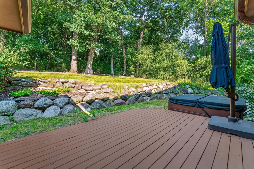 1932 Baihly Estates Lane SW Rochester, MN 55902