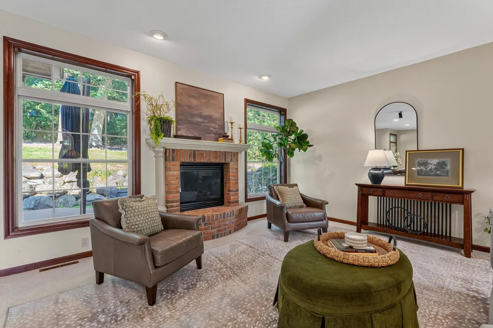 1932 Baihly Estates Lane SW Rochester, MN 55902
