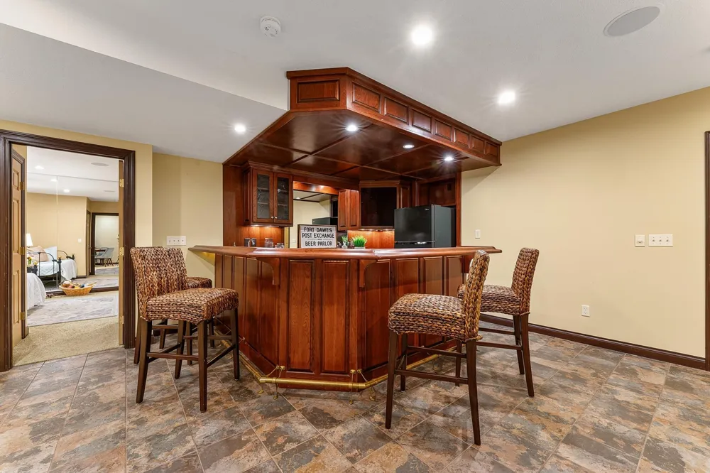 1932 Baihly Estates Lane SW Rochester, MN 55902