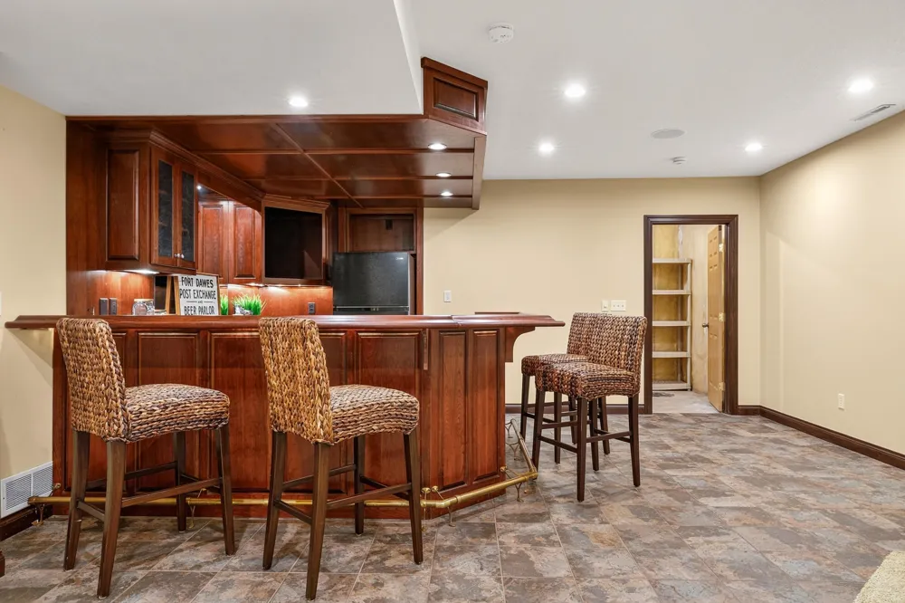 1932 Baihly Estates Lane SW Rochester, MN 55902