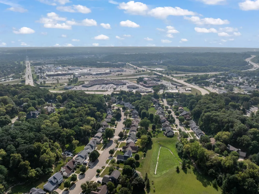 1932 Baihly Estates Lane SW Rochester, MN 55902