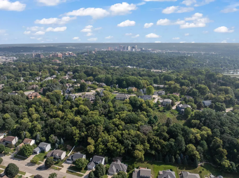 1932 Baihly Estates Lane SW Rochester, MN 55902