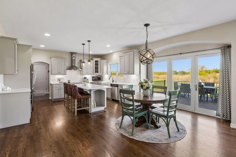 25735 Highview Avenue Farmington, MN 55024