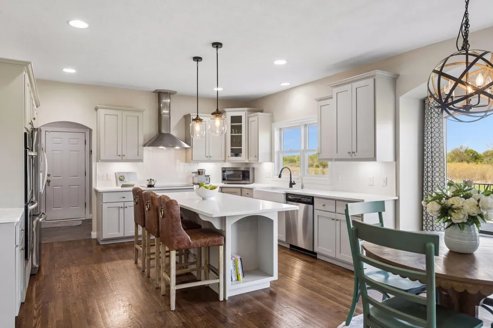 25735 Highview Avenue Farmington, MN 55024