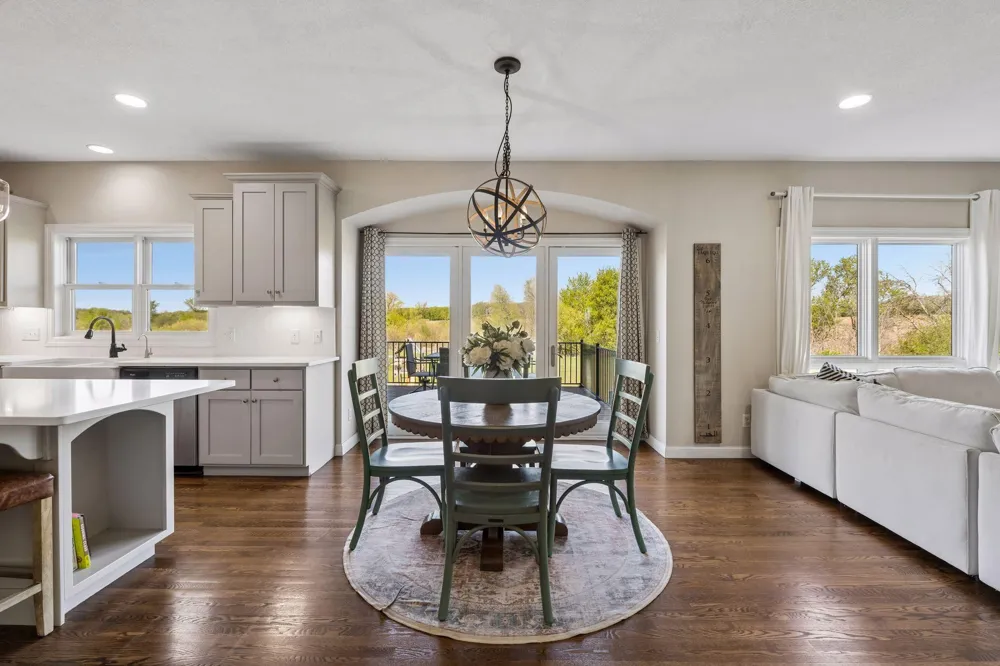25735 Highview Avenue Farmington, MN 55024