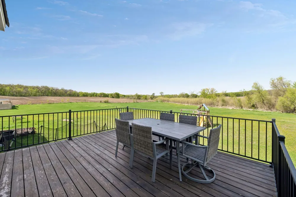 25735 Highview Avenue Farmington, MN 55024