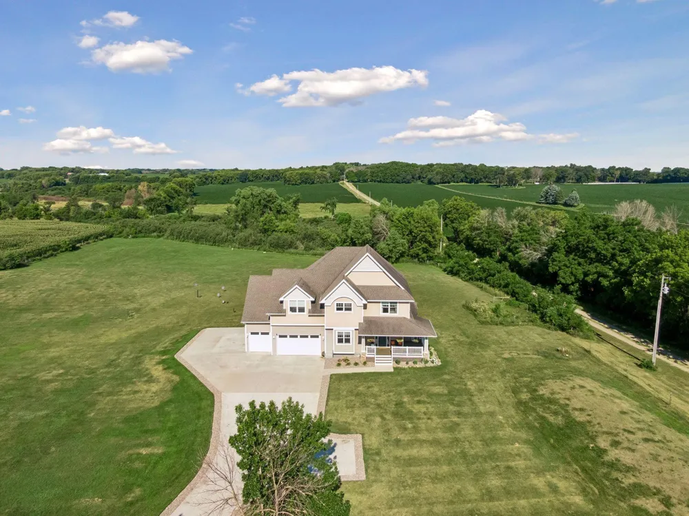 25735 Highview Avenue Farmington, MN 55024