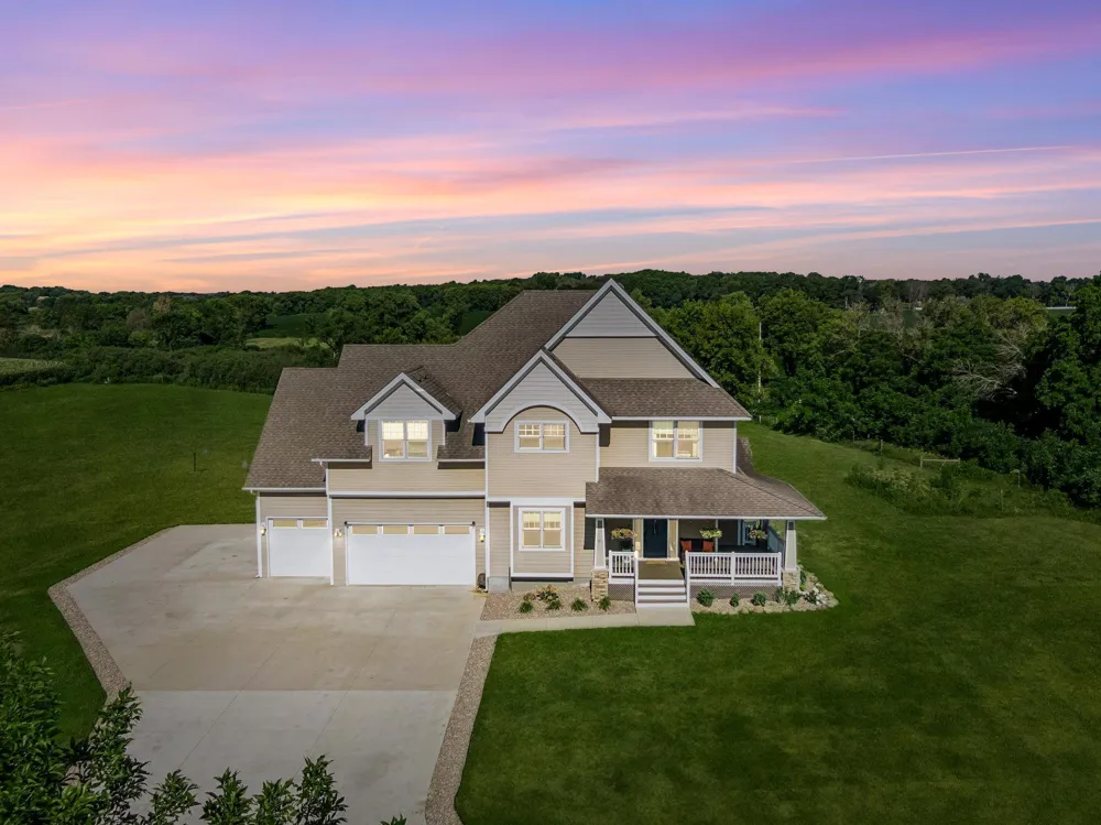 25735 Highview Avenue Farmington, MN 55024