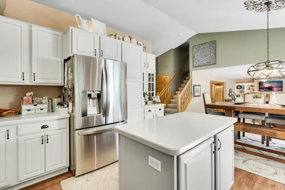16715 Blind Lake Trail SE Prior Lake, MN 55372