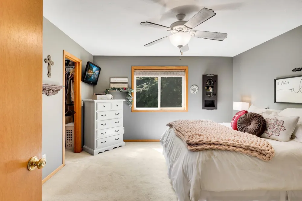 16715 Blind Lake Trail SE Prior Lake, MN 55372