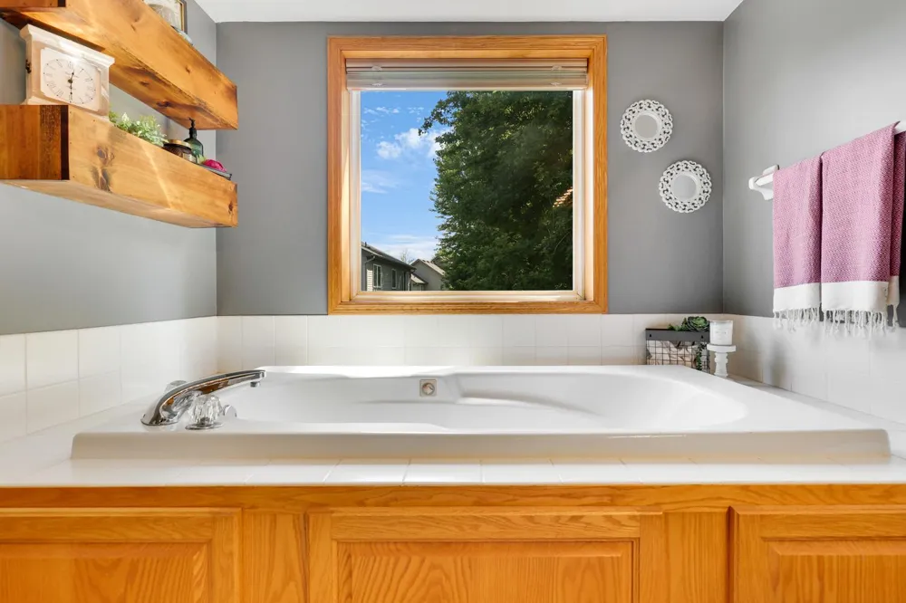 16715 Blind Lake Trail SE Prior Lake, MN 55372