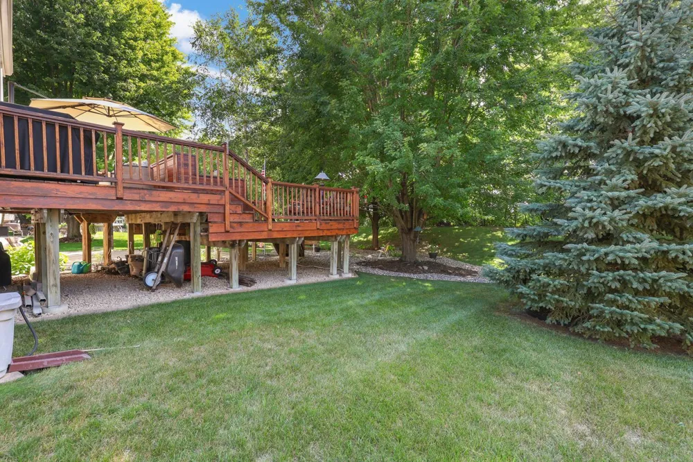 16715 Blind Lake Trail SE Prior Lake, MN 55372