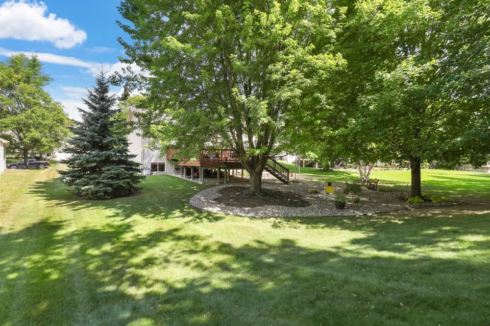 16715 Blind Lake Trail SE Prior Lake, MN 55372
