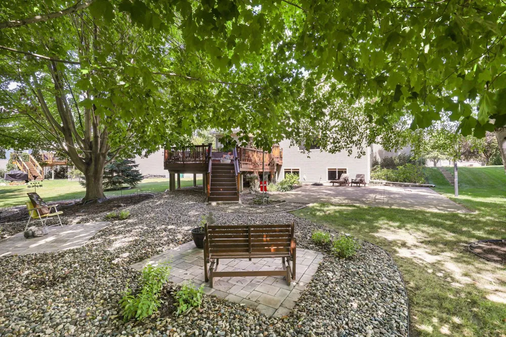 16715 Blind Lake Trail SE Prior Lake, MN 55372