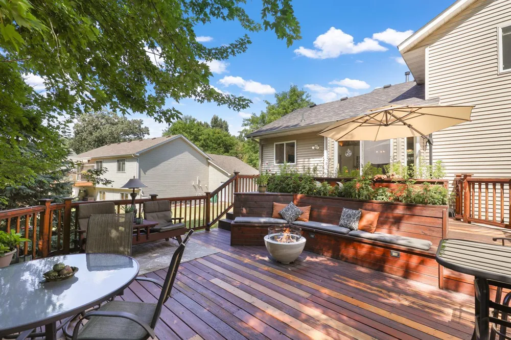 16715 Blind Lake Trail SE Prior Lake, MN 55372