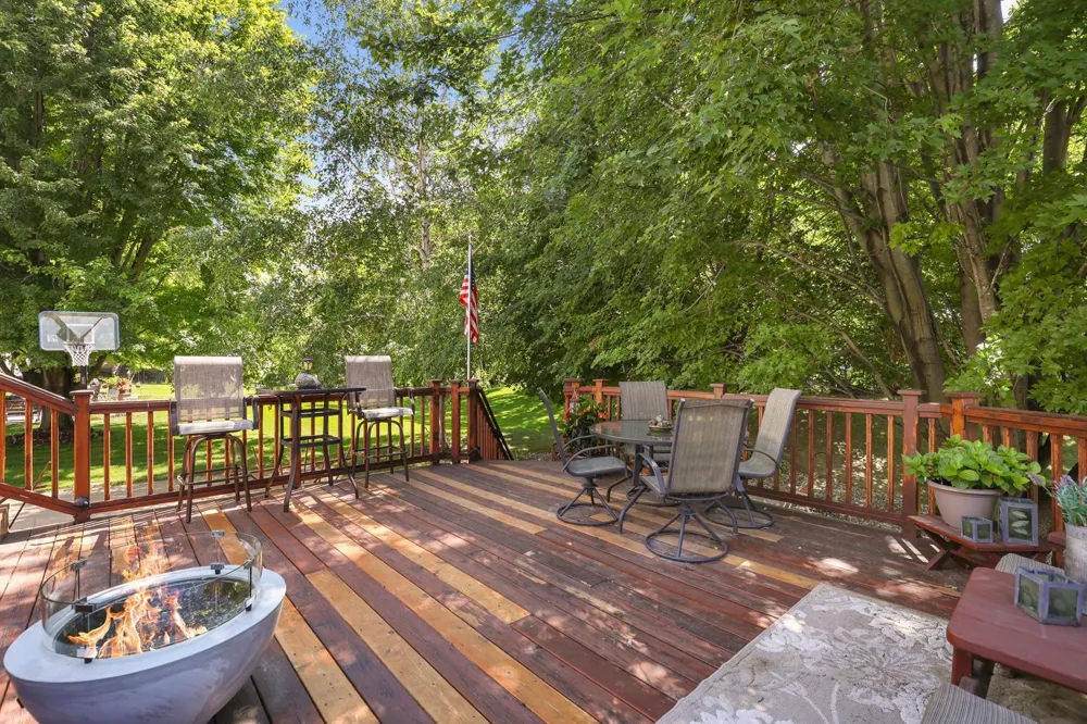 16715 Blind Lake Trail SE Prior Lake, MN 55372