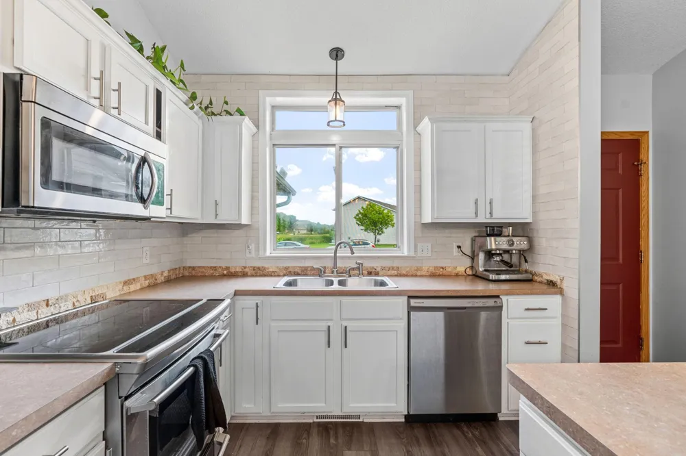 9243 Goodrich Drive Monticello, MN 55362