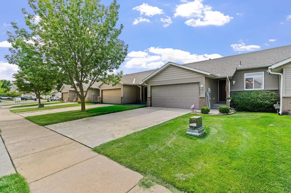 9243 Goodrich Drive Monticello, MN 55362