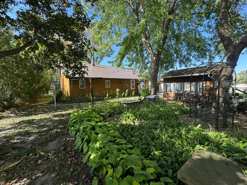 209 S Teal Street Janesville, MN 56048