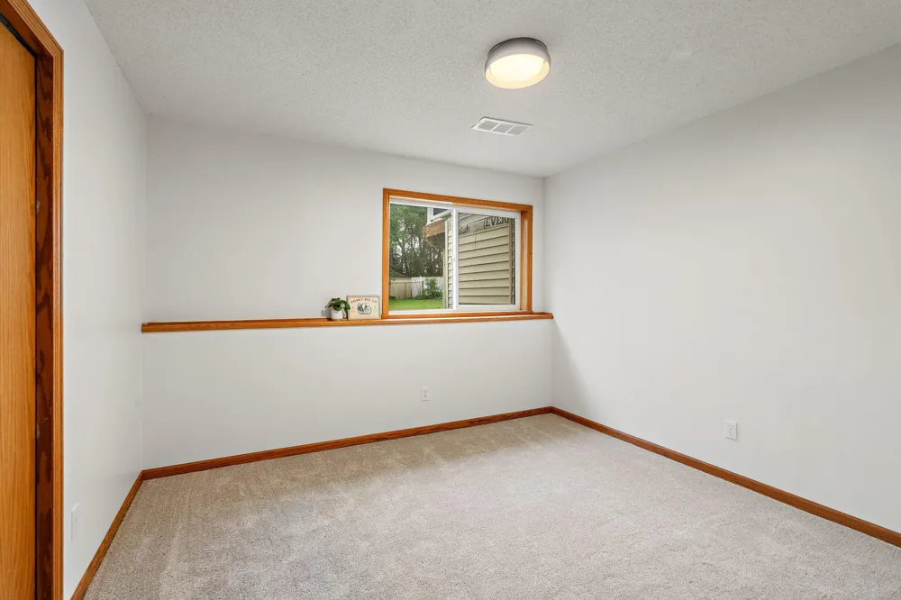 6284 Corwin Court Inver Grove Heights, MN 55076
